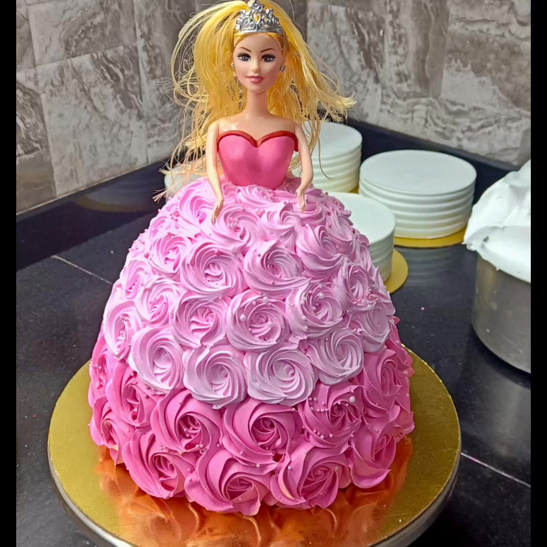 #BARBIE DOLL CAKE DESIGN , #PINK AND LITE PINK COLOUR CAKE DESIGN #GIRLS THEME CAKE DESIGN SHORTS VIDEO | Santanu Birthday Cake Design