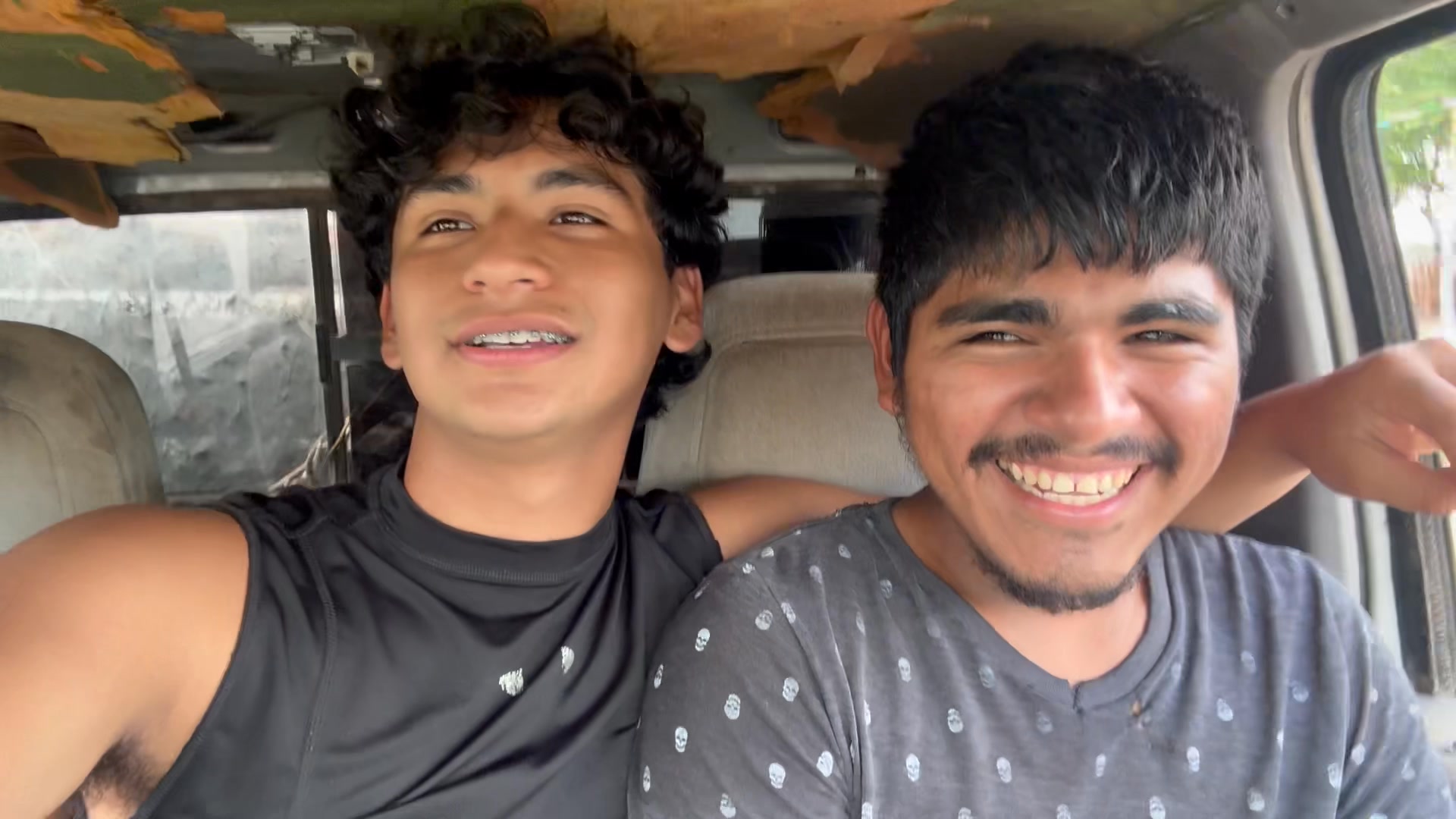 ¡ME SUBI A LA RANGER-RAPTOR DE CUATE!🤪🤣 LINK PARA VER EL VIDEO COMPLETO ...