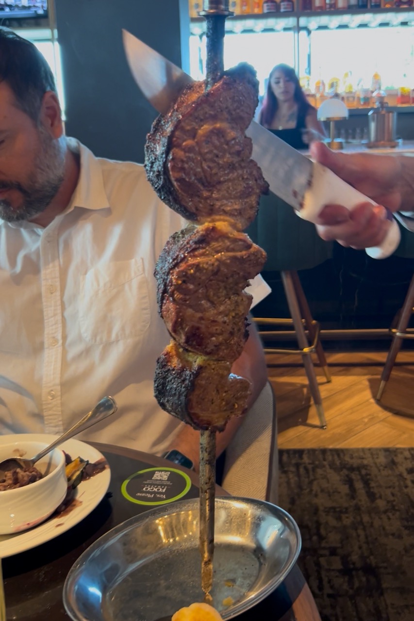 What is the dress code at Fogo de Chao in Columbus?