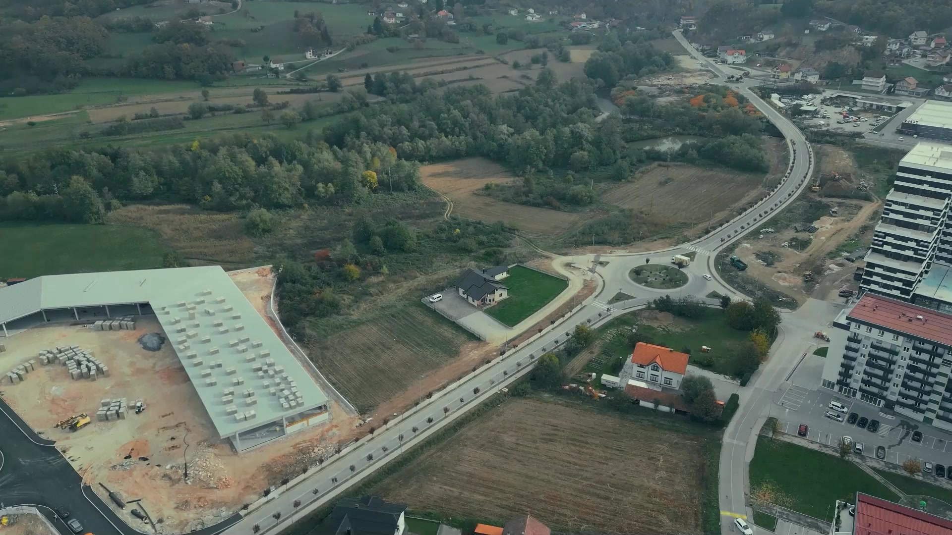 Uzbuđenje raste zajedno s Retail Parkom Point Kiseljak. Dok se gradnja ...