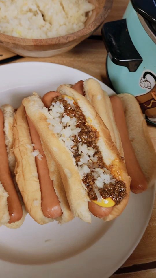 Just bring the sauce. #coneydogs #chilidogs #glizzy #chilisauce ...