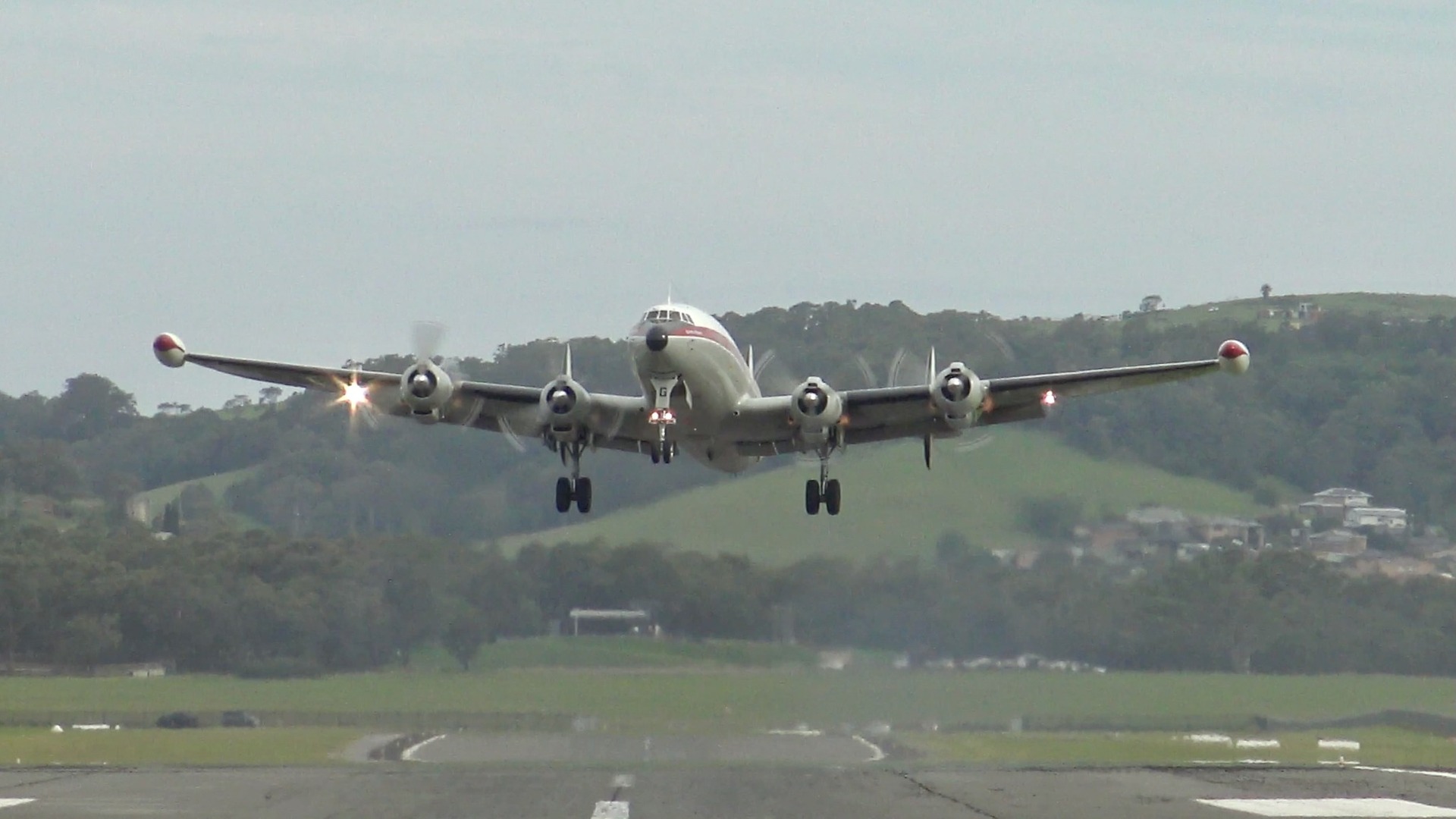 Our Lockheed Super Constellation returned to the sky on Tuesday evening ...