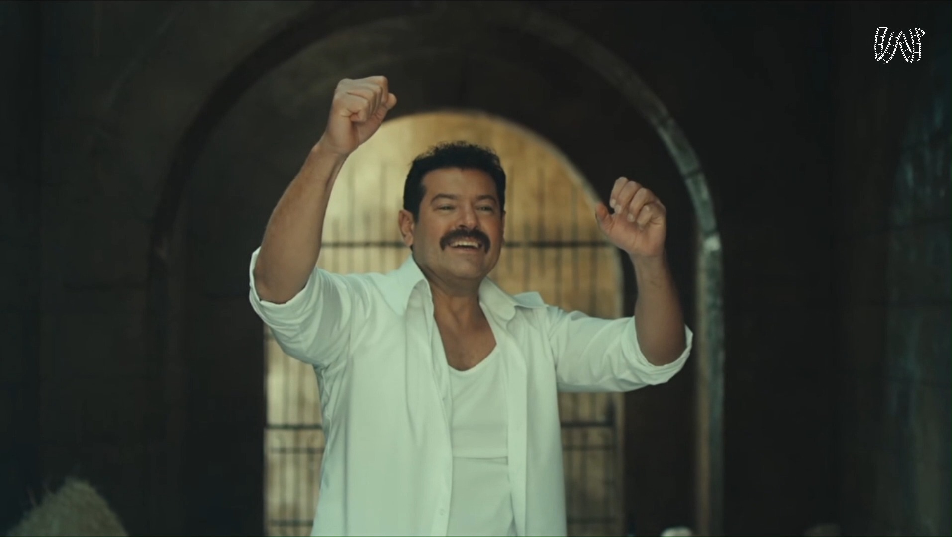 نو نو نو ..وعهد الله نو #درويش حصرياً علي #شاهد | Amr Youssef | Facebook