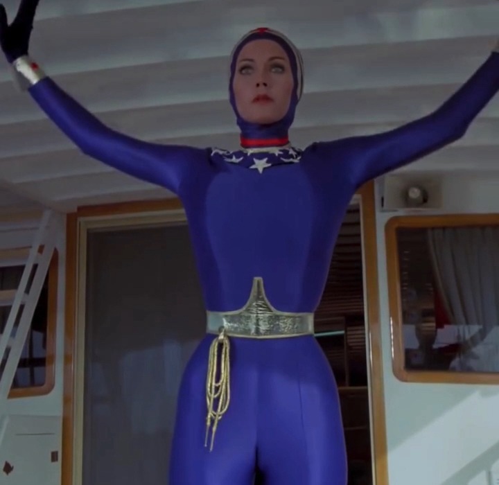 Underwater Wonder Woman #LyndaCarter #wonderwoman #retro #70s # ...