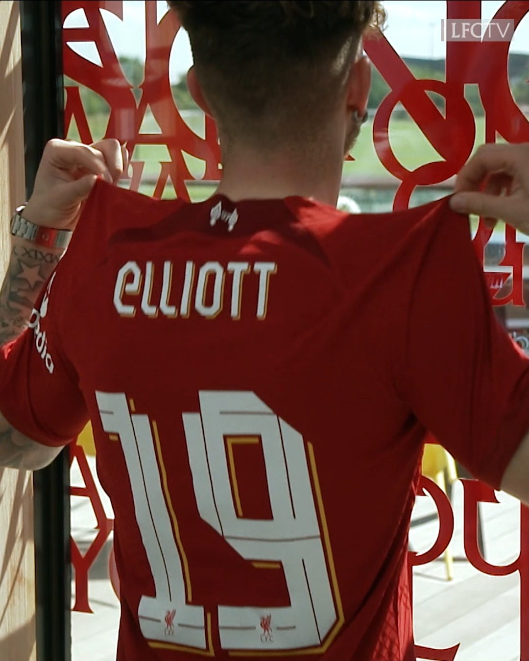 6️⃣7️⃣ ➡️ 1️⃣9️⃣ A new number for Harvey 💎 | Liverpool FC
