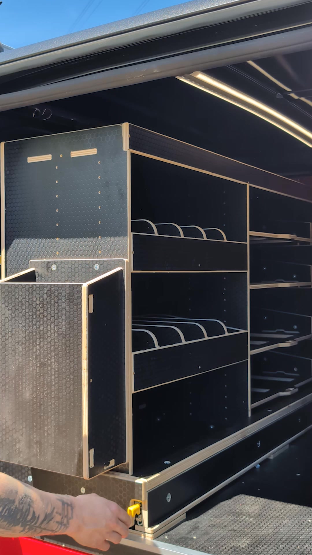 QuickDeck in action with a bulkhead rack setup - easy access, wherever ...
