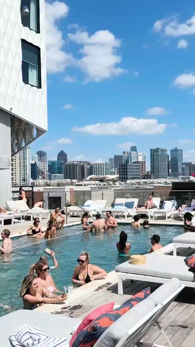 Dallasites101 - Dallasites101 added a new photo — in