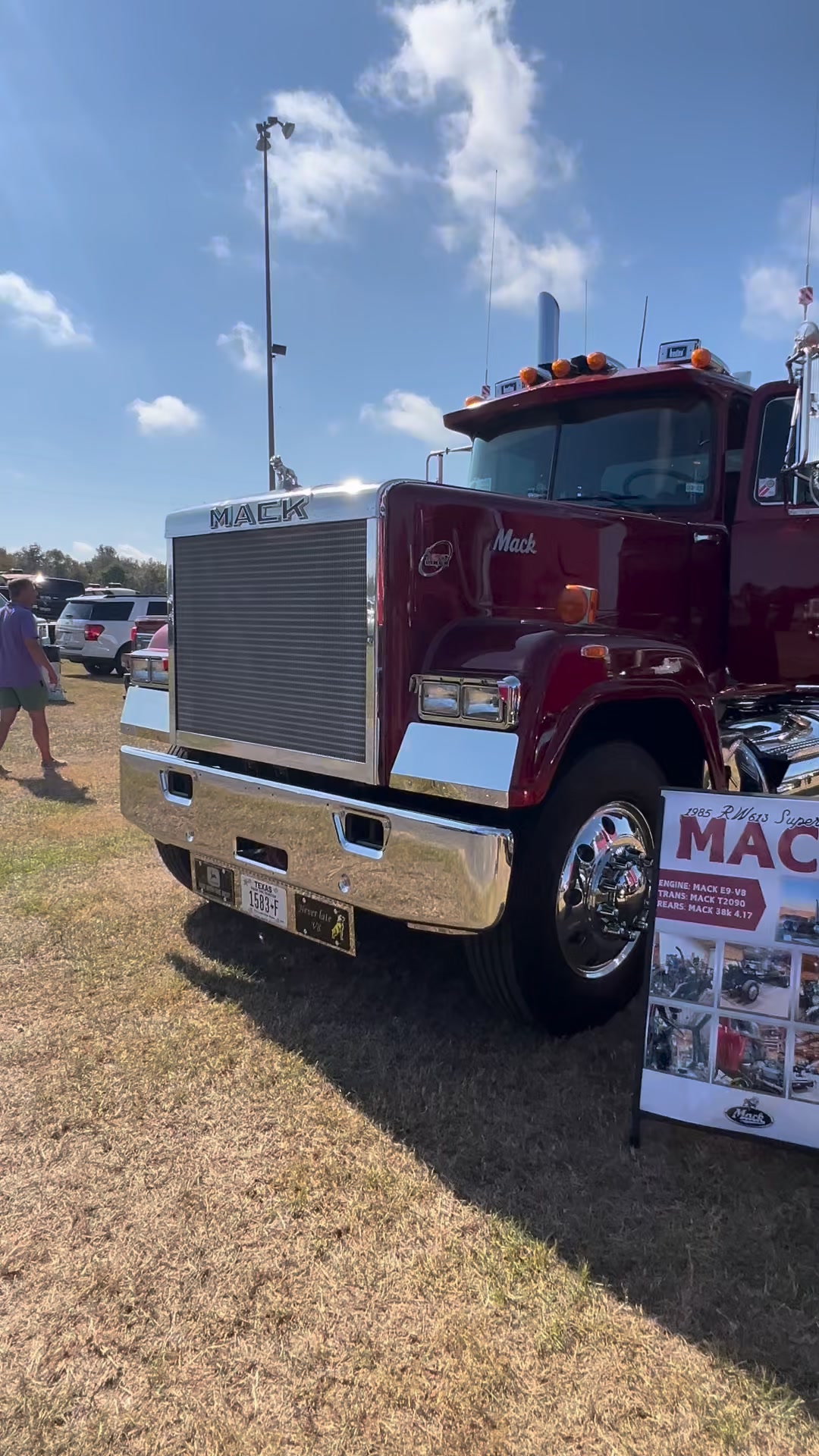 #mack #macksuperliner #macktruck #largecar #bigrig #olddog | Texas Big ...
