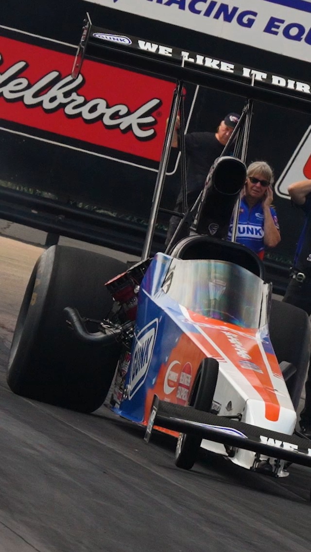 Day vs night, what's your favorite to watch in slow motion? #dragracing ...