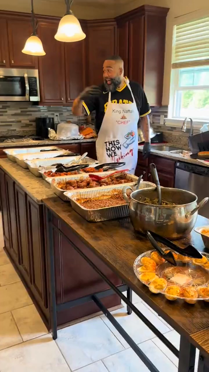 Sunday dinner with family #foodtiktok #fyp #kingnaftali #foodie # ...