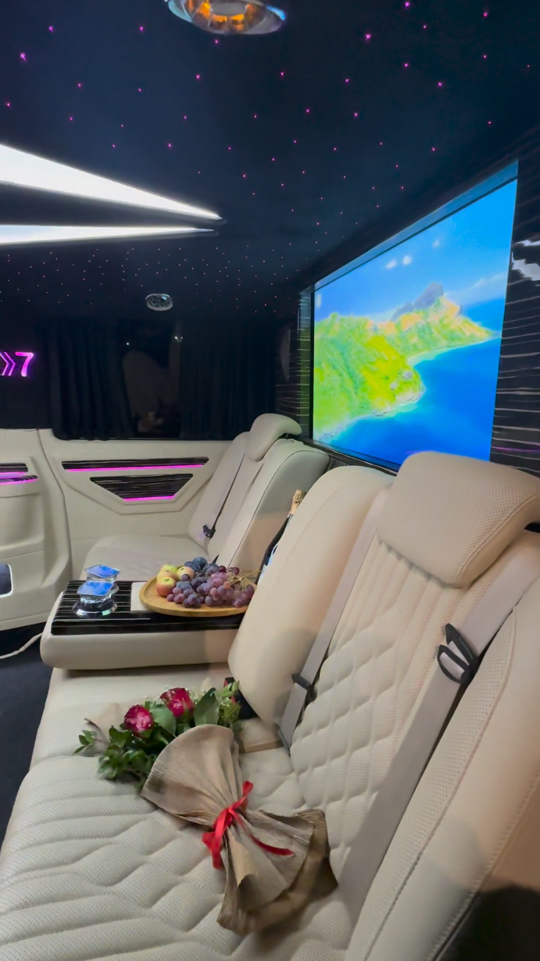 Ultra VIP Maybach Vito mit Transfer7.com Luxus, Komfort und Eleganz auf ...