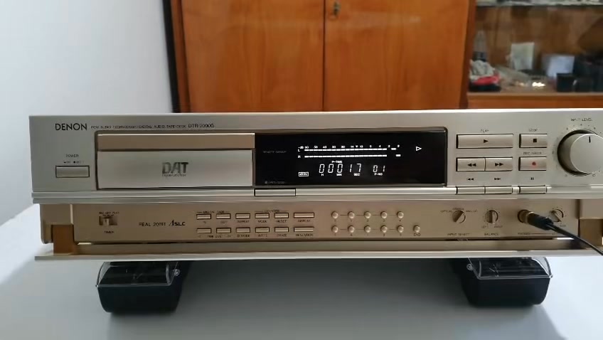 DENON DTR 2000 G DAT Digital Audio Tape | Hi-Fi Bazar