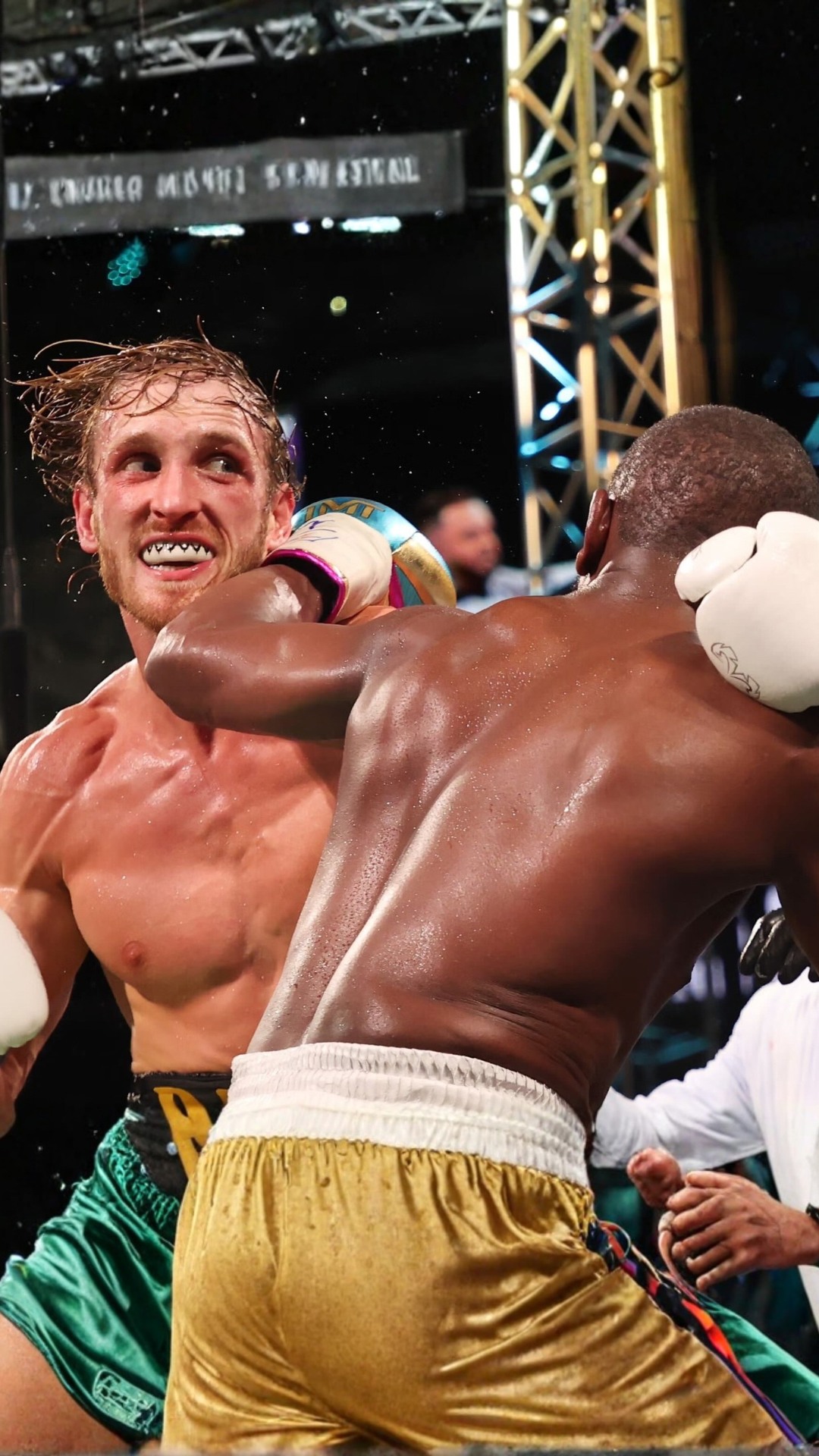 Logan Paul WENT CRAZY Almost KNOCKED Out Floyd Mayweather #boxing # ...