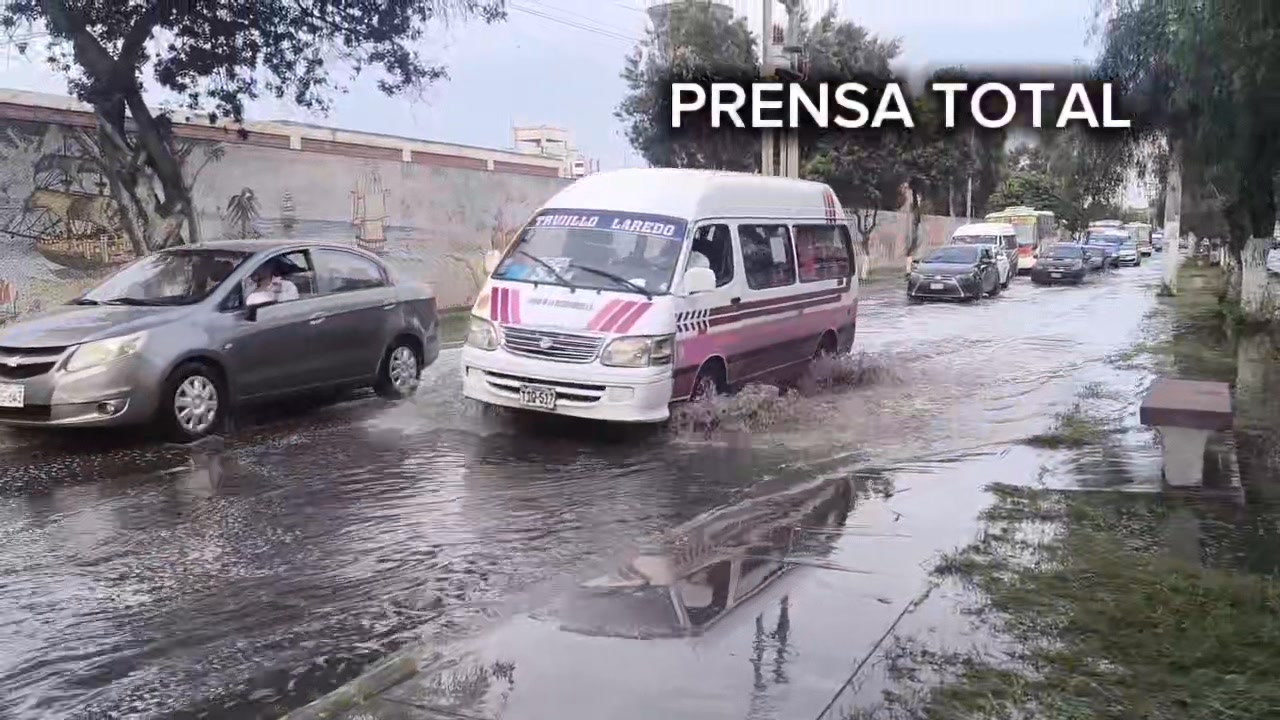 #URGENTE Totalmente inundada ASI AMANECIÓ LA AV. JESÚS DE NAZARETH EN ...