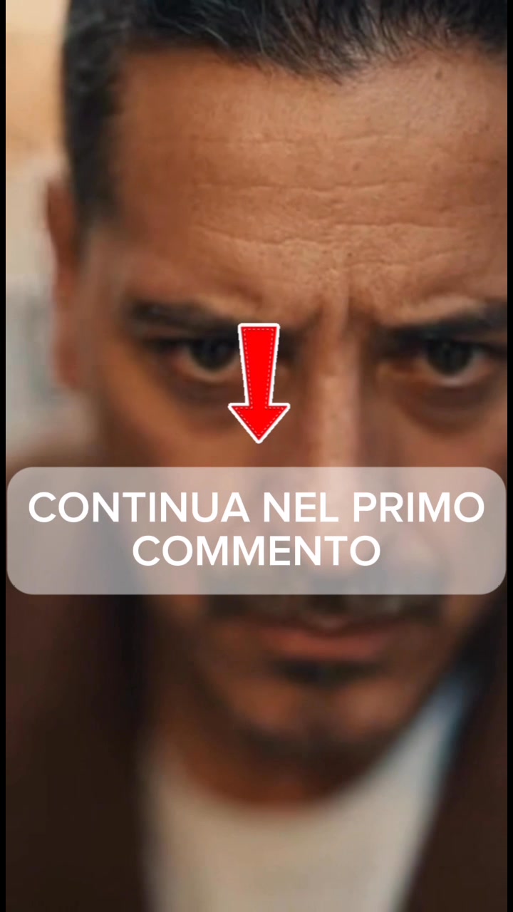 Un uomo ricco umilia una senzatetto in pubblico, senza sapere che quell ...