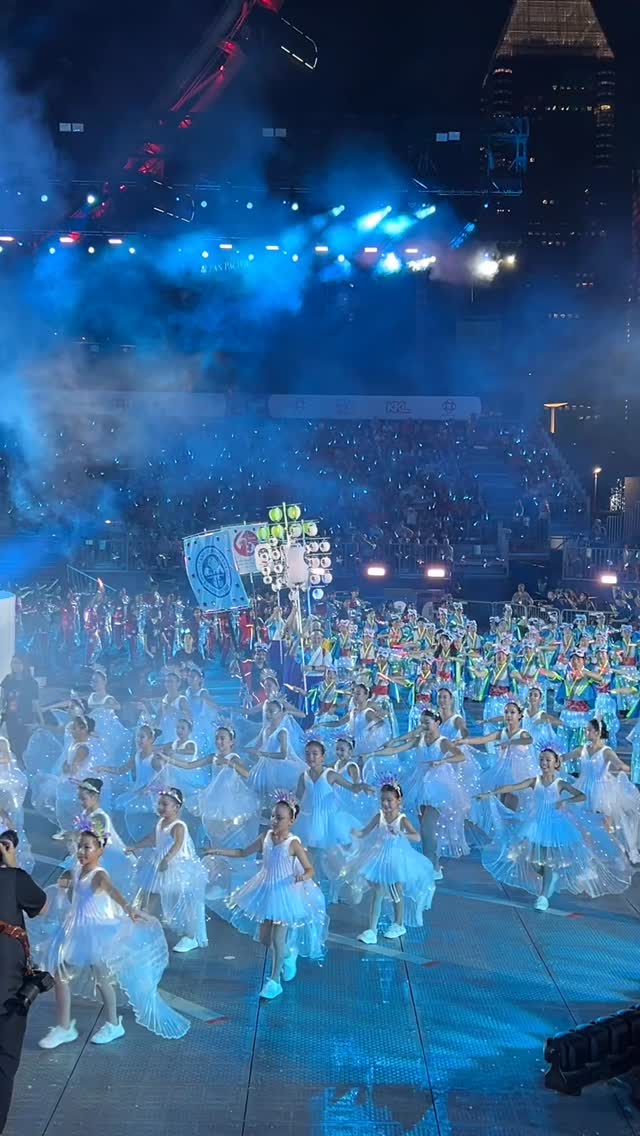 🍊チンゲイパレード2026初日🍊 日本人会グループが煌めくコスチューム