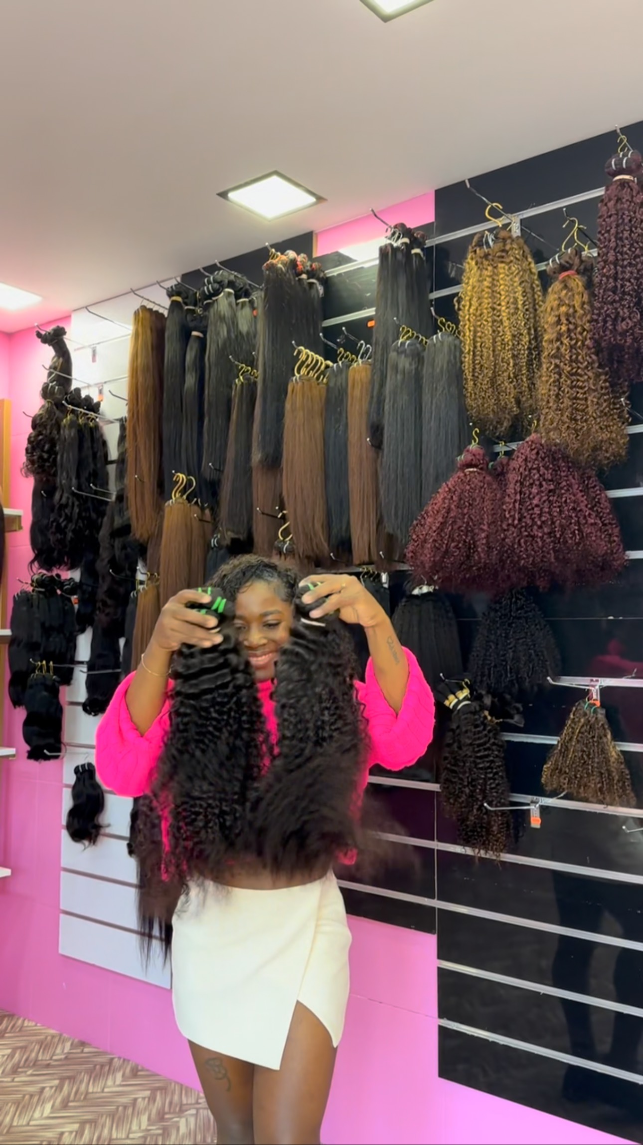 Meninas para quem gosta do compridão vem que no @abc_cabeleireiro_pink ...