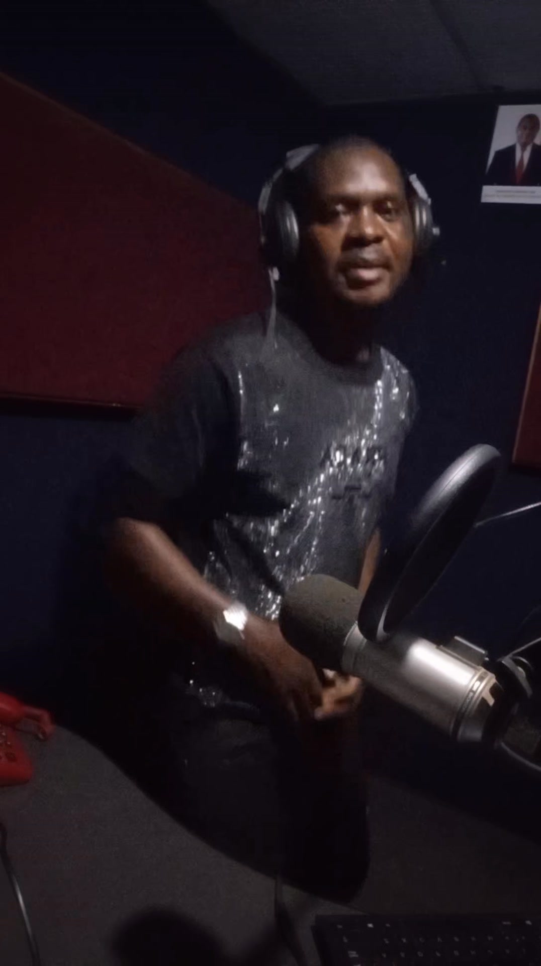 Feeling the vibe iwe I love what I do me and music ni last Rock City ...