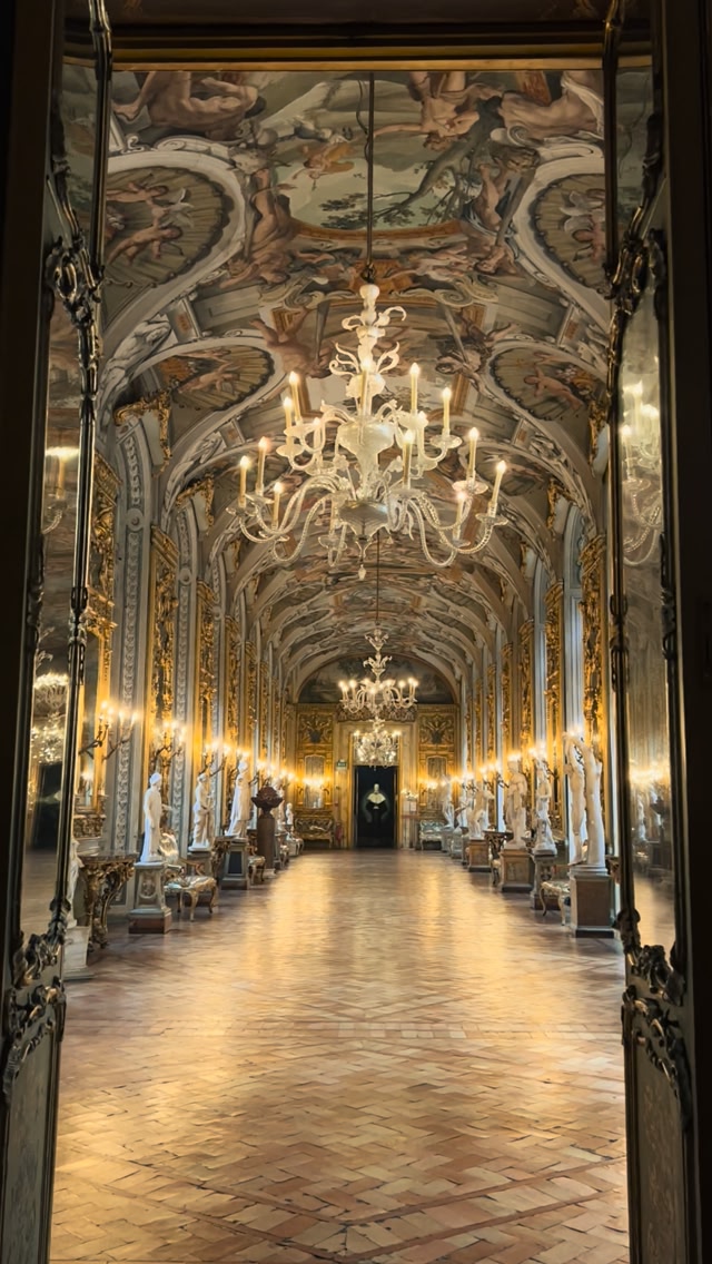 Immense Rome. The magnificence of its historic palaces is its beating ...
