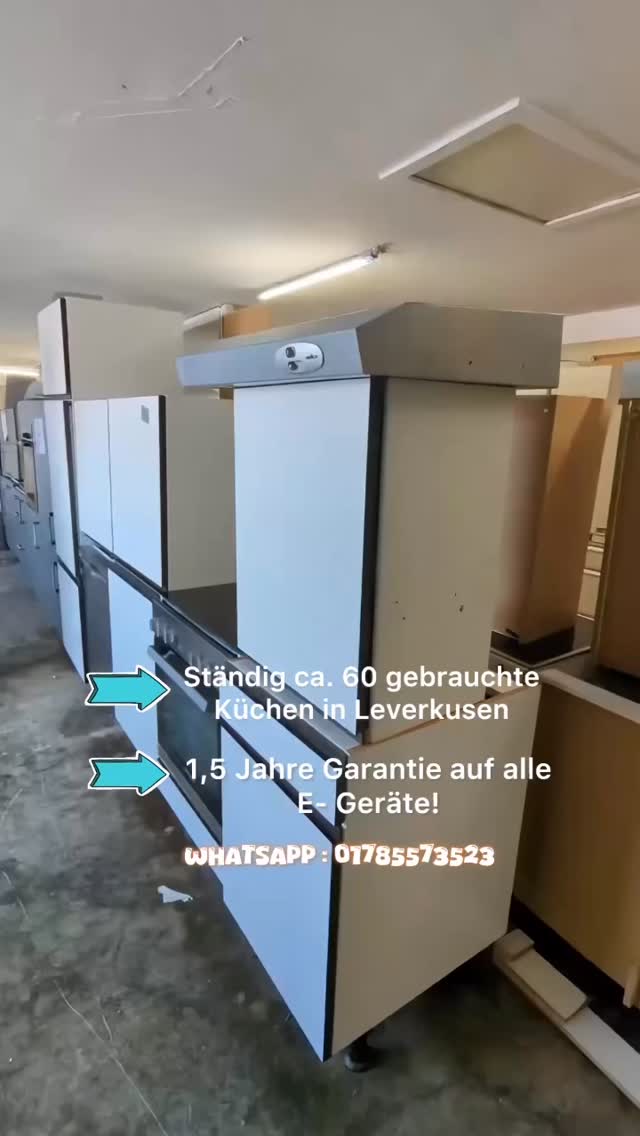 ✨Diese NOBILIA Küchenzeile in weiß-matt hat folgende Bestandteile:, - 2 Unterschränke: 1x 50, 1x 60, - 1 Hochschrank: 60, - 2 Oberschränke, - 1 LEONARD Backofen, - 1 LEONARD Cerankochfeld,