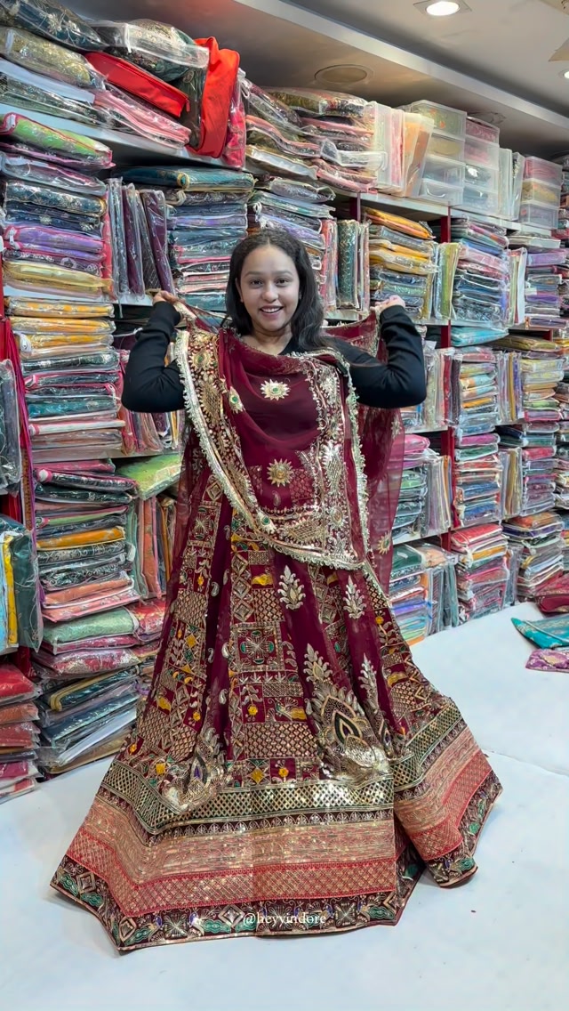 rajwadi dress ladies Rajputi Poshak In Indore 😍🥳 @swadeshiclothhouse9 , 📍84 Shop No 04 Sitlamata Bazar JS Tower 1st Floor MT Cloth Market Near SBl Bank Indore, ☎️ SCH006835