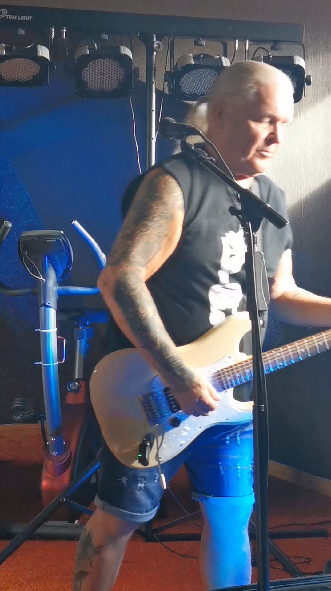 Pavlov's Dog - Late November / Fast Gun - Live 2015 - David