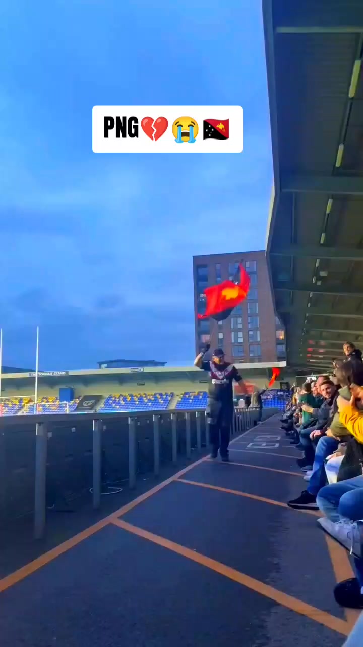 Fans gone wild when our PNG boys 🇵🇬 helped the London Broncos 🇬🇧 made a ...