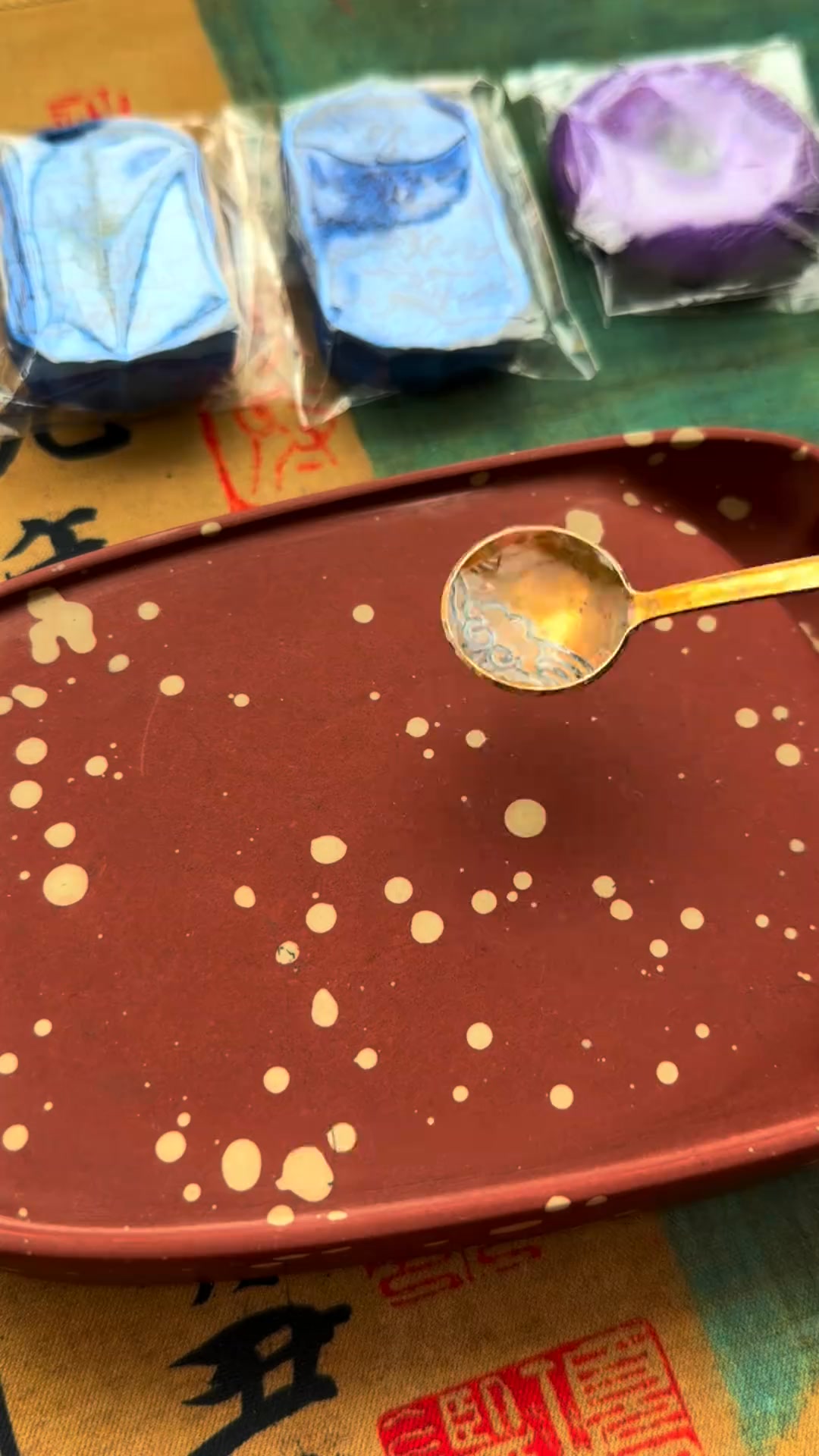 搭子們今天是紫色系 【台灣出貨】玉石小硯台小楷書法專用帶蓋原石料火鍋硯硯盤硯墨迷你端硯👉 https://s.shopee.tw ...