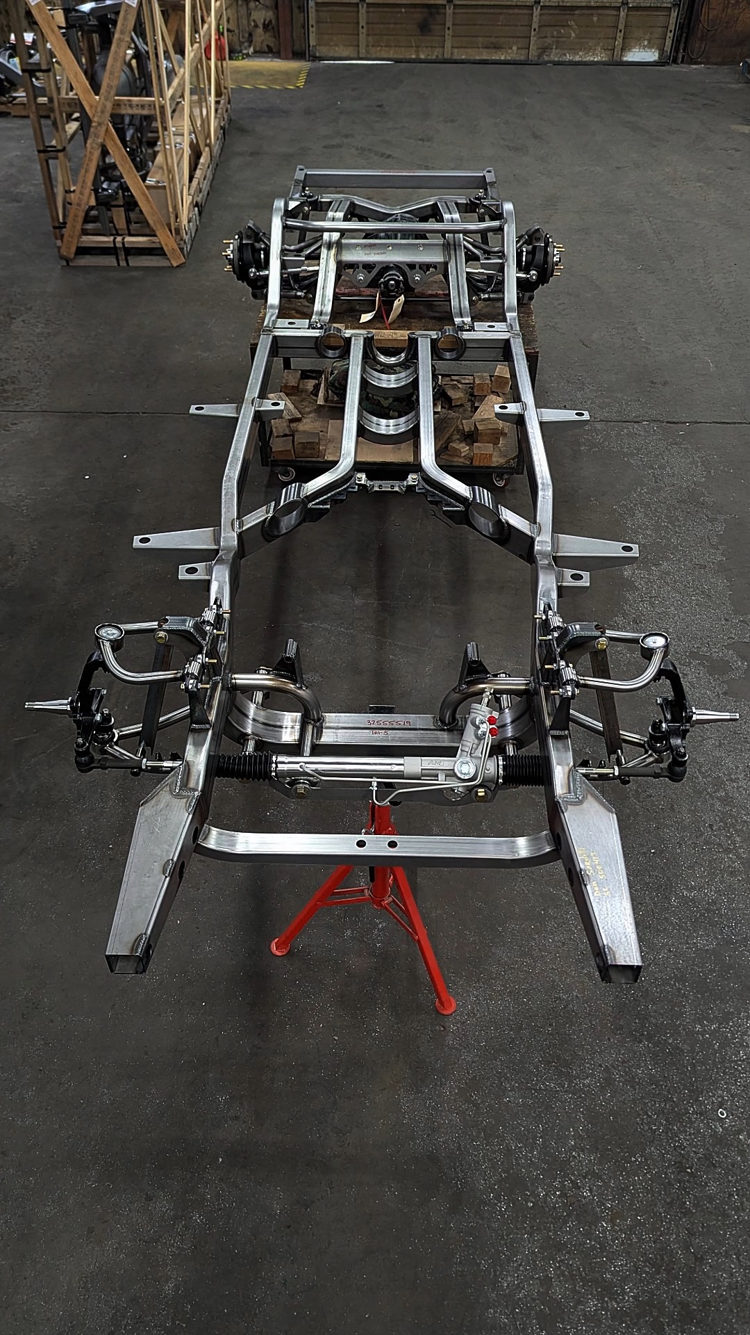 オランク　エミー The AME Tri-Five chassis sets the benchmark—engineered to outlast