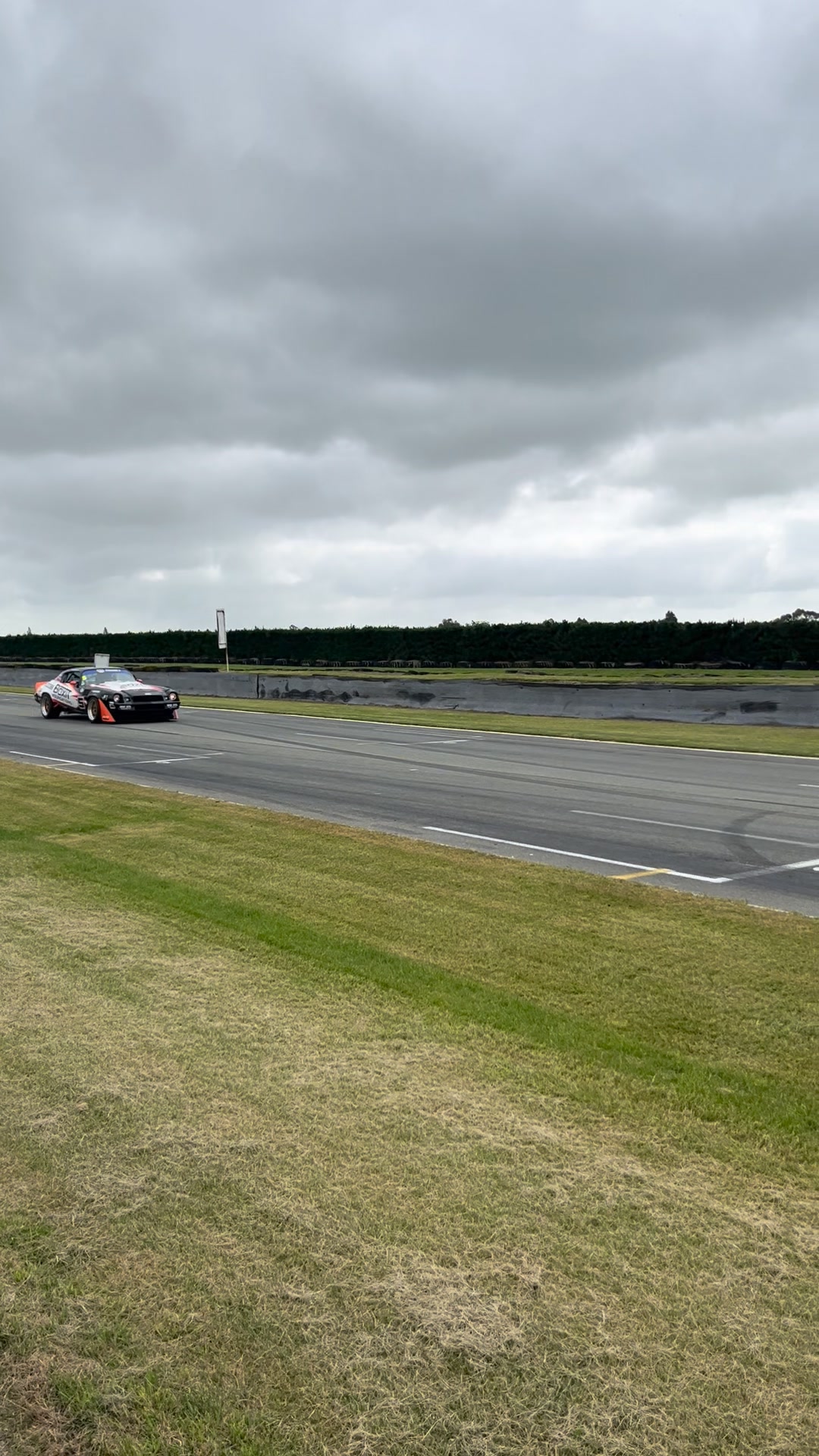 Second for race 1, with Andy Knight taking the win. An eventful race ...