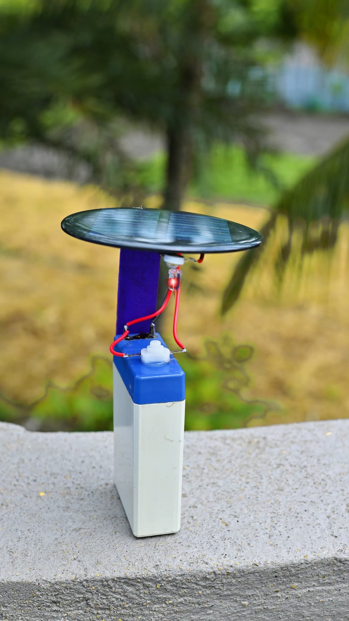 Diy Solar & Battery Project | How To Make A Solar Power Emergency Light ...