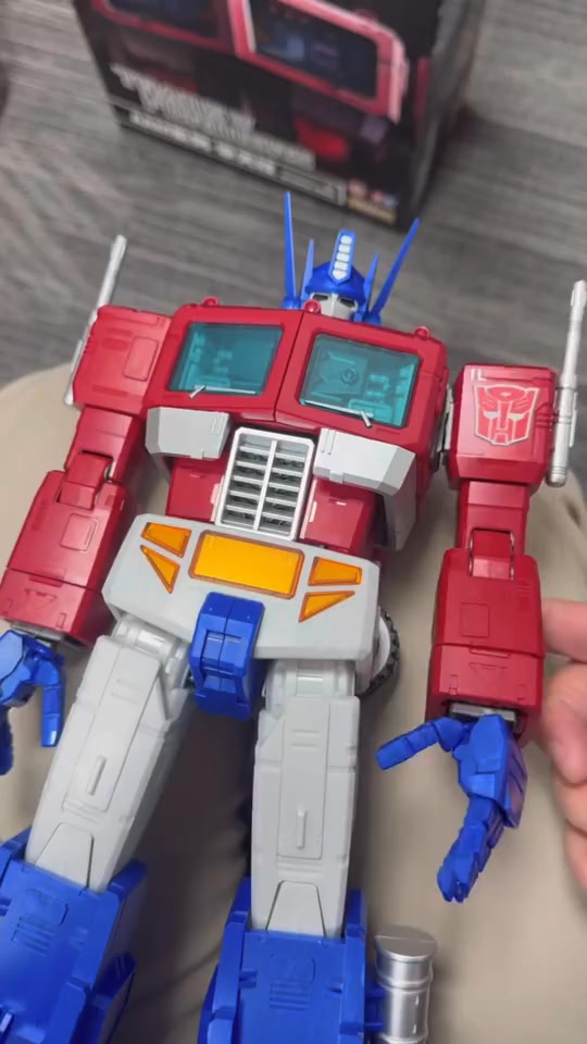 Auldey TRANSFORMERS Alpha Action Pulse Keychain Figures
