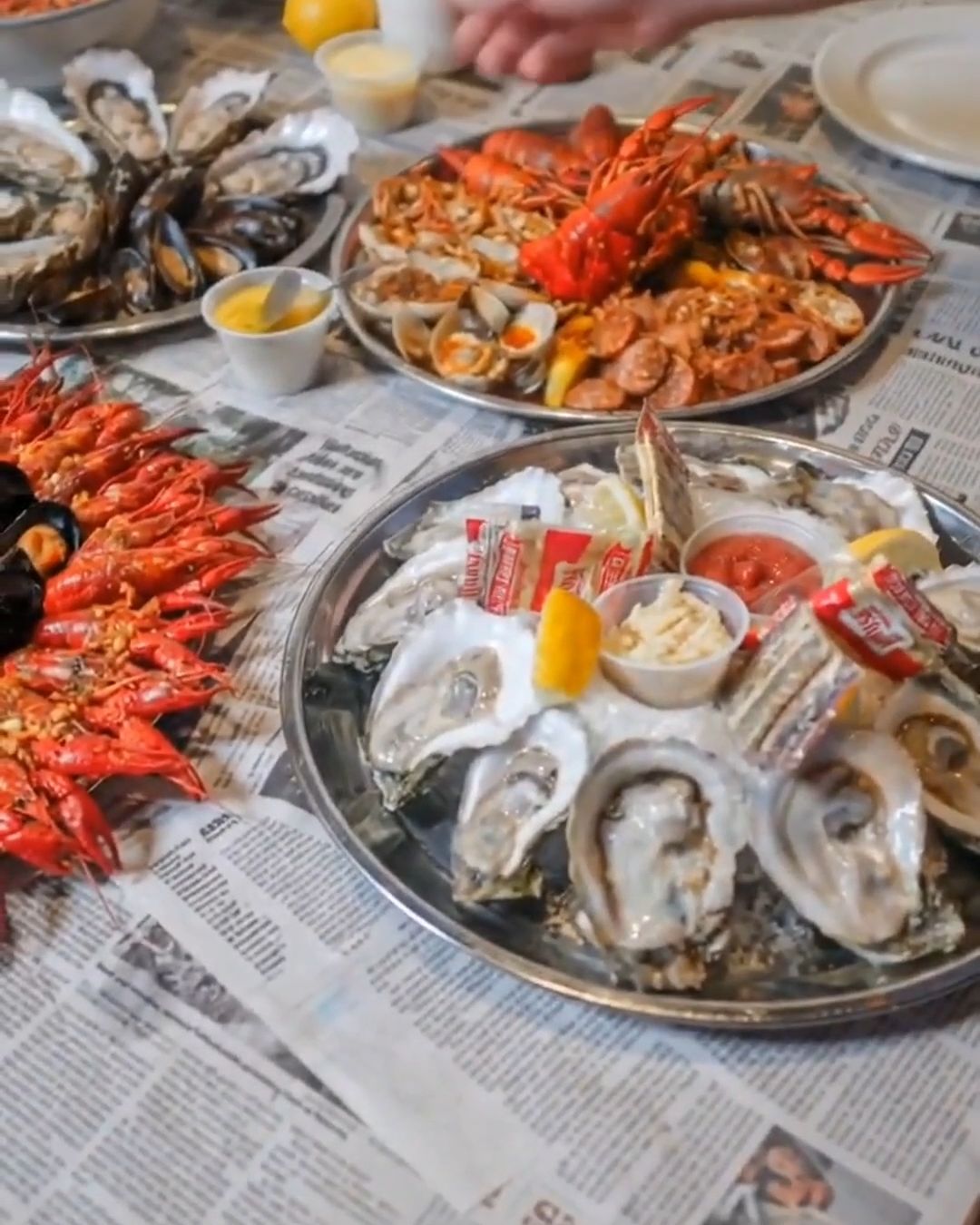Mr. & Mrs. Crab Juicy Seafood & Bar Orange Blossom Trail | Orlando FL
