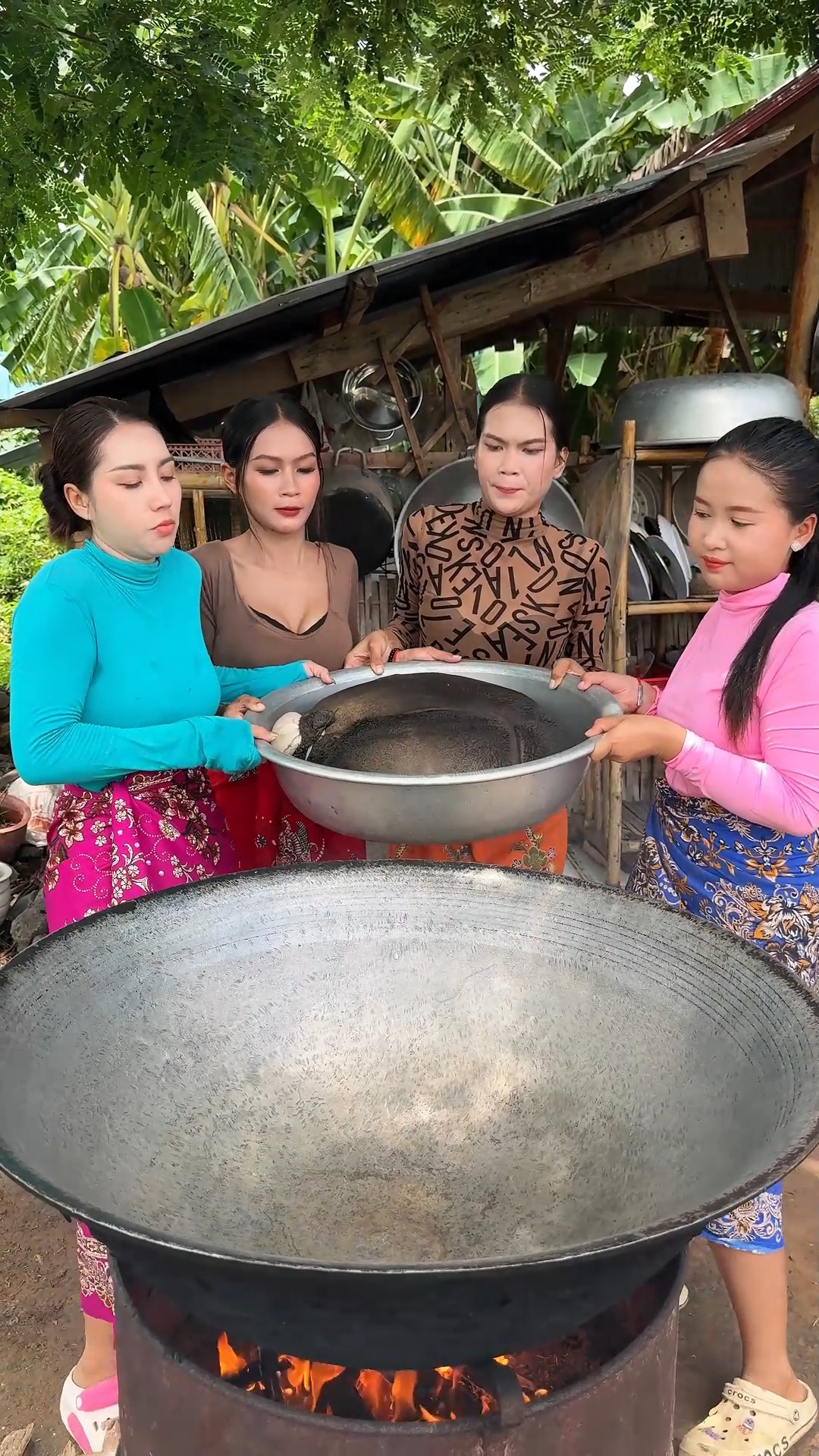 🥩🥣 Tender boiled cow stomach simmered to perfection, absorbing rich ...