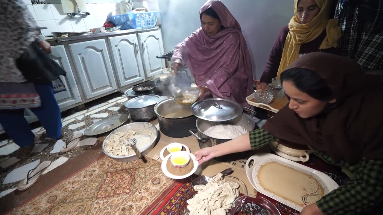 Unique Food in Baltistan - 14 TRADITIONAL DISHES in Skardu | Pakistani ...