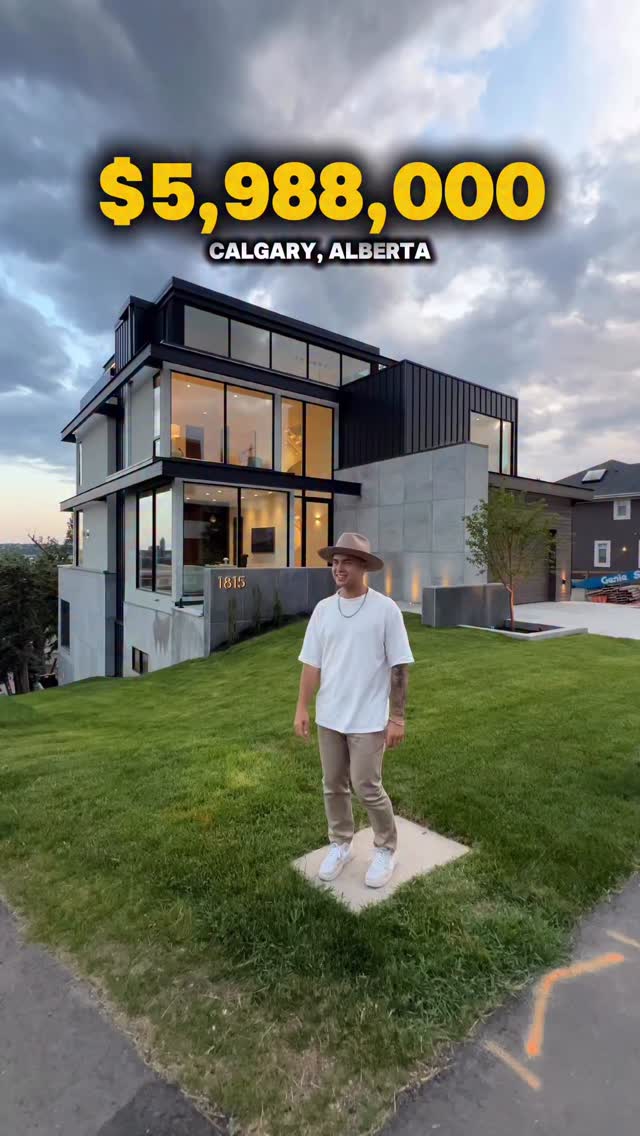 Come for a tour of this $5,988,000 luxury Calgary, Alberta home! 🏠🇨🇦 ...