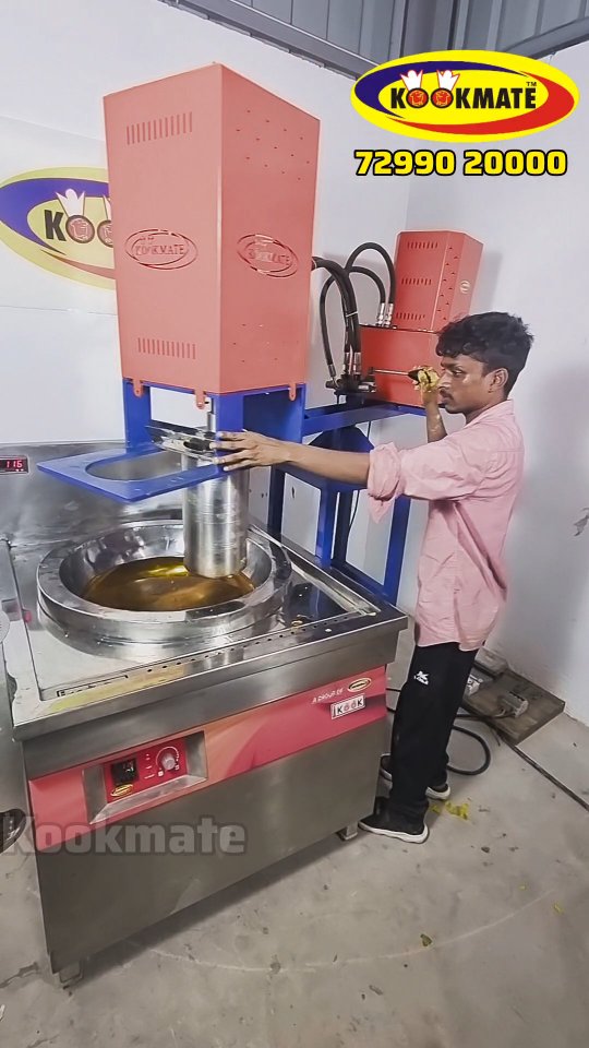 Kara Sev Making In Hydraulic Namkeen Making Machine | Omapodi | Ribban ...