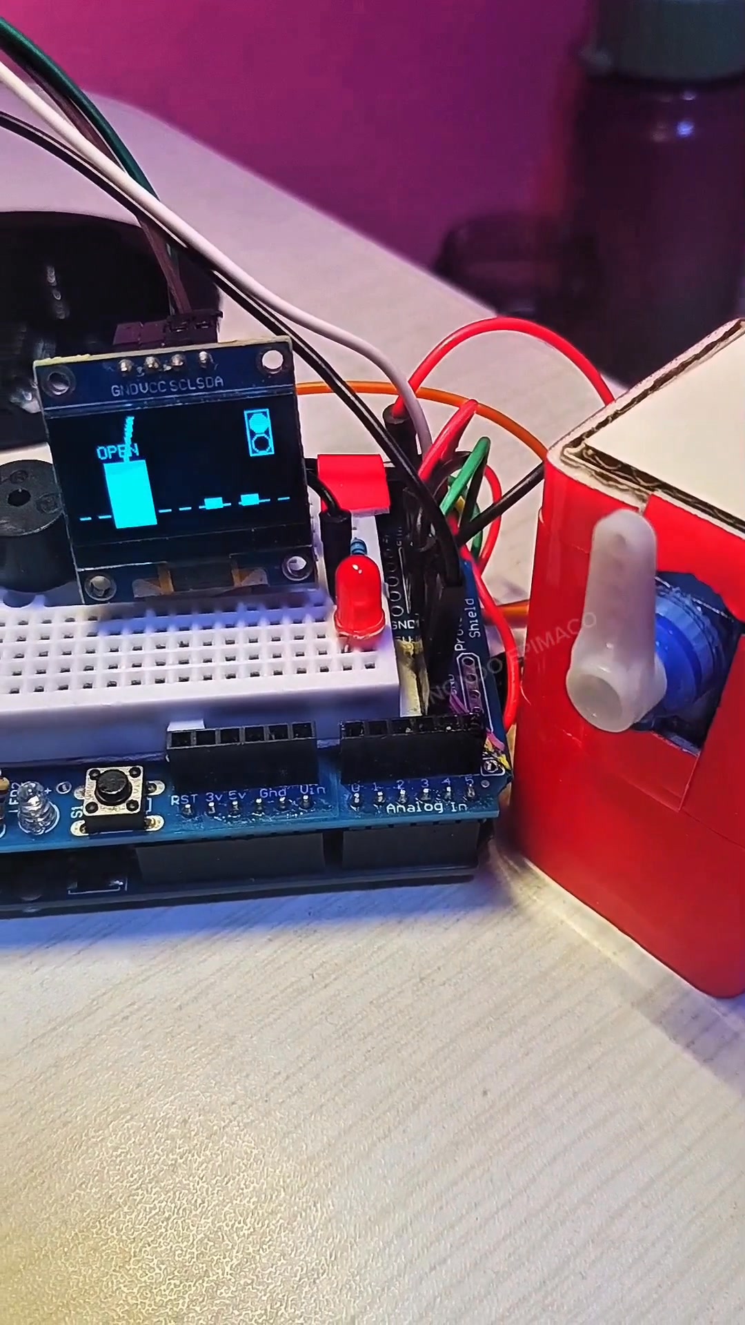 Simple OLED Display animation with Parking Barrier System using servo # ...