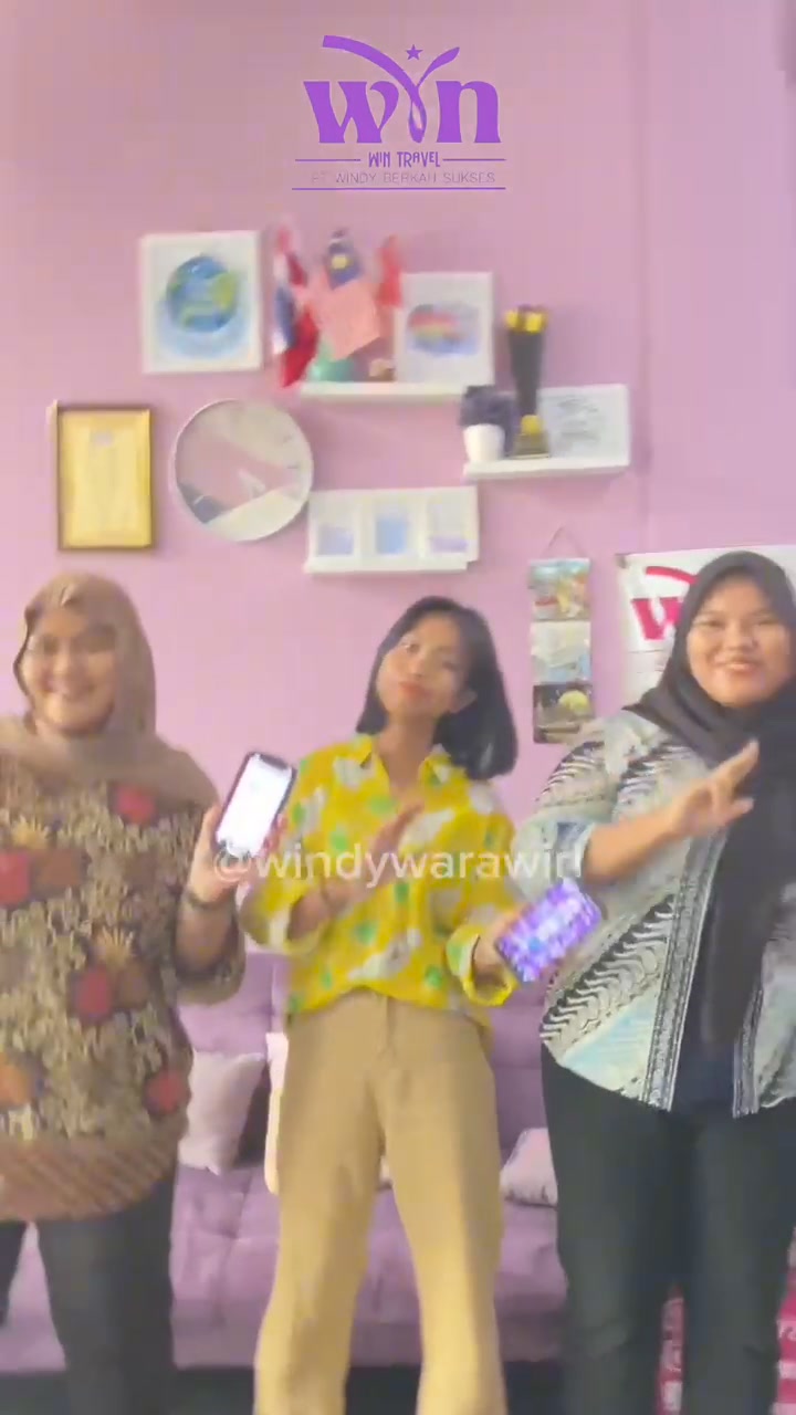 Hayoooo siapa yang udah planning mau liburan? YUK bareng Win Travel aja ...