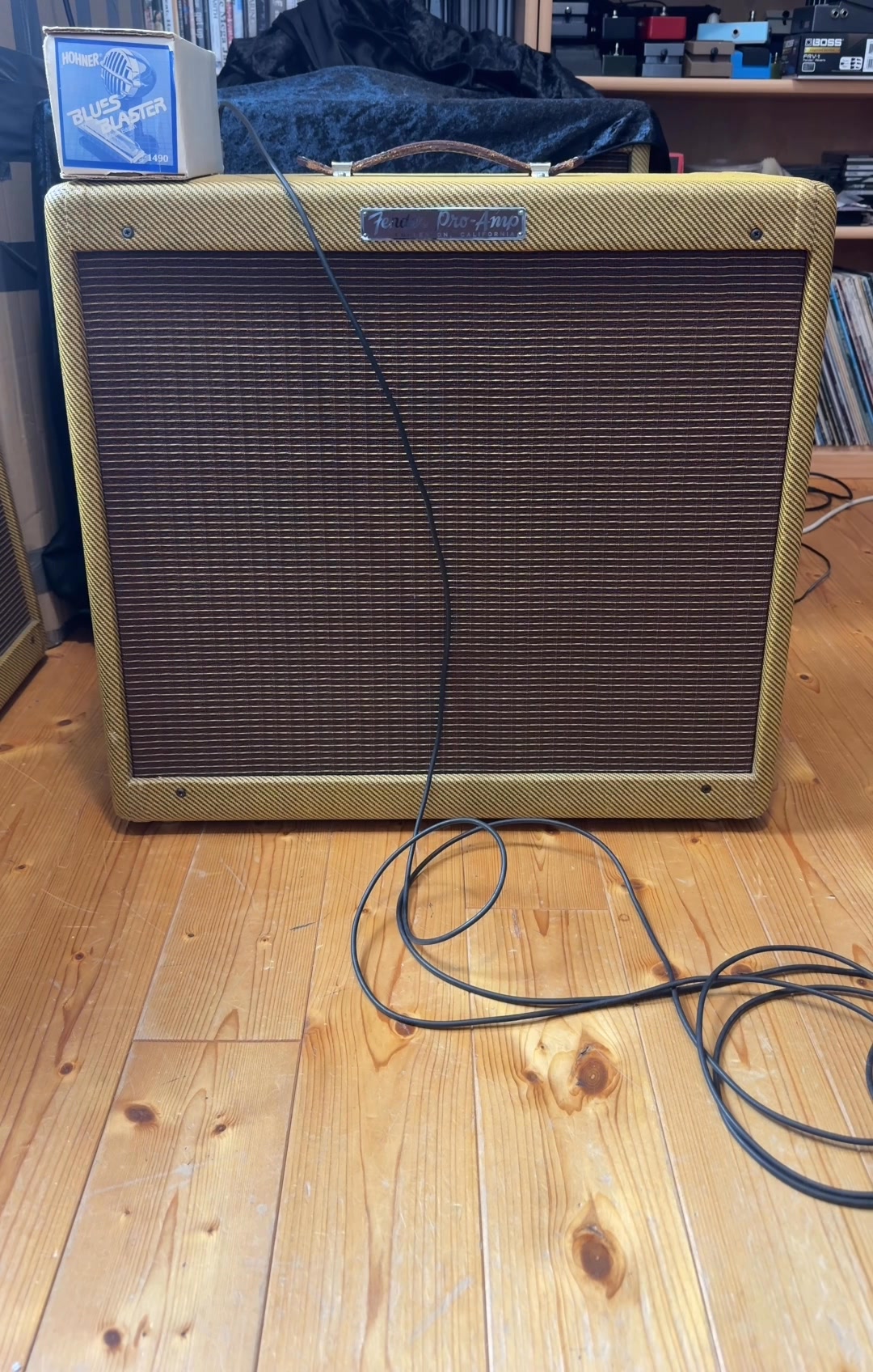 Microphone Vol.19 Hohner Blues Blaster | Harpsucker