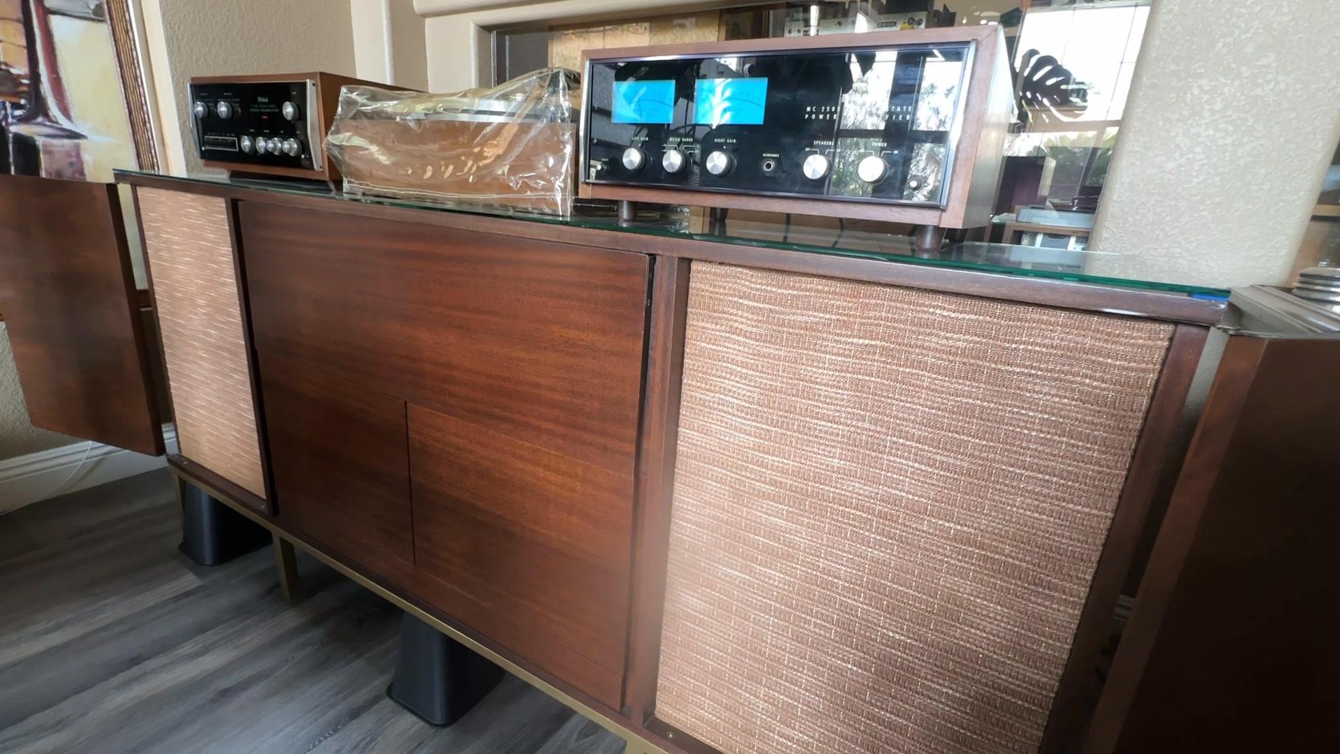 McIntosh C26 and MC 2505 playing Metallica