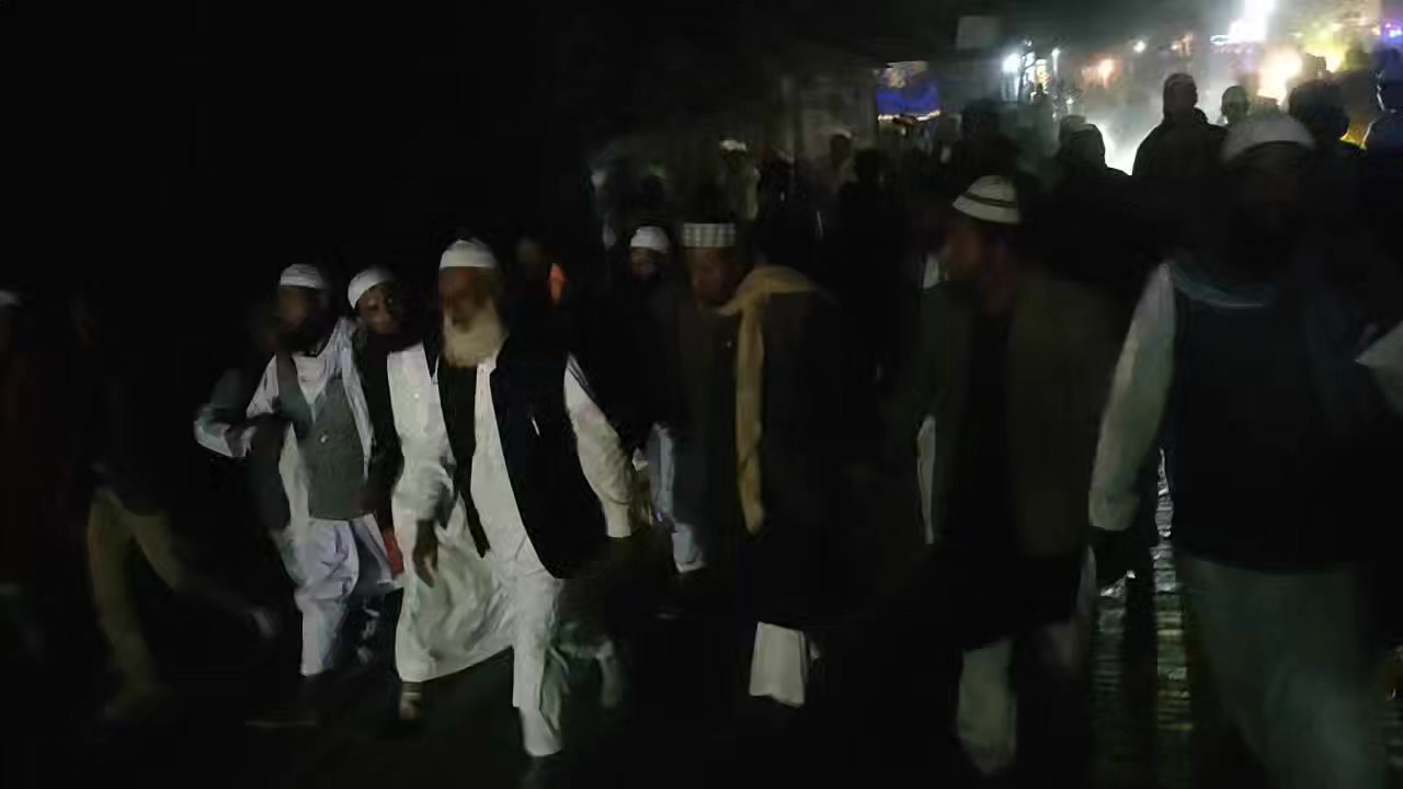 সিরাজগঞ্জ ৩ আসনের সংসদ সদস্য পদপ্রার্থী মুফতি আব্দুর রউফ সরকারের ...