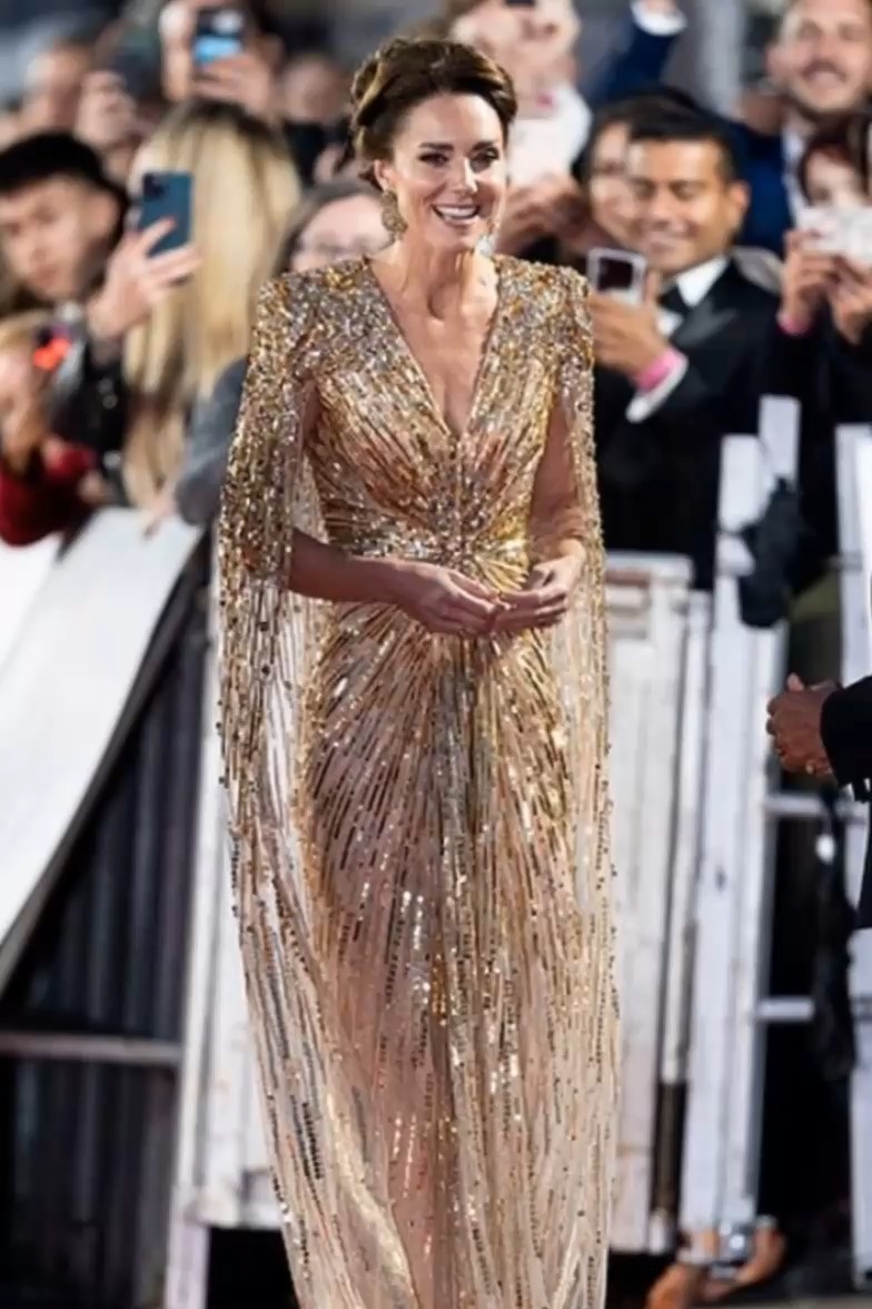 Kate Middleton’s Iconic Gold Jenny Packham Gown at James Bond Premiere
