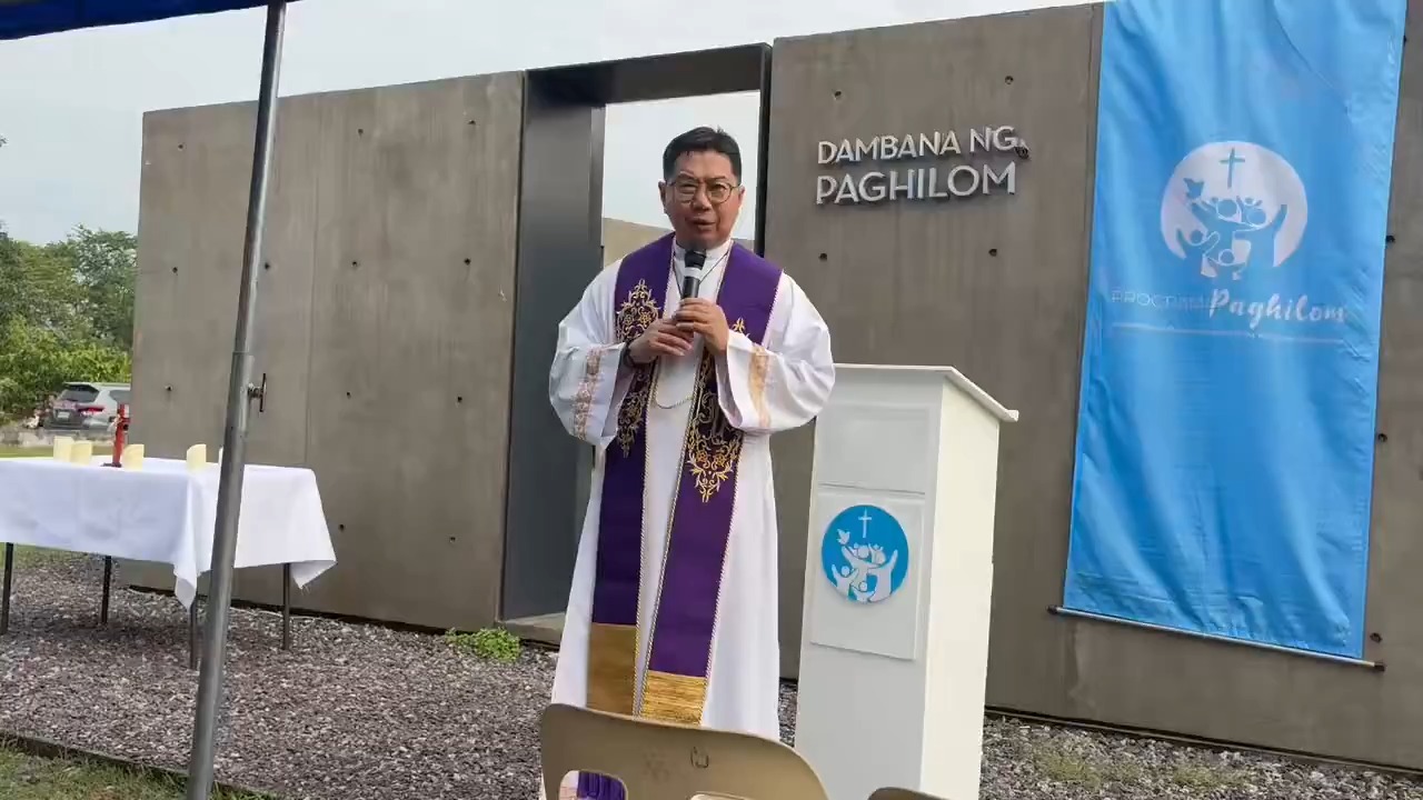 Sa inurnment rites ng limang drug war victims sa “Dambana ng Paghilom ...