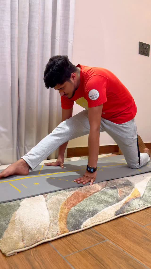 Front Split Is a SKILL, Not a Stretch . . Most people force it. That’s ...