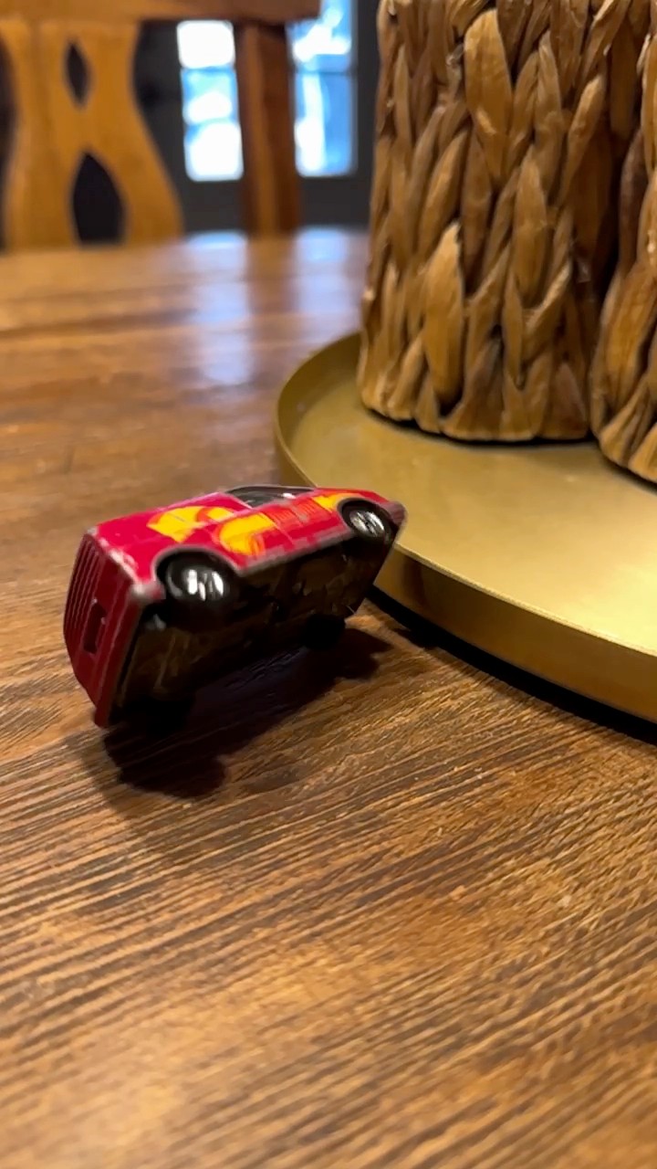 I was a sucker for colour changing toys! Hot Wheels Automagic 2