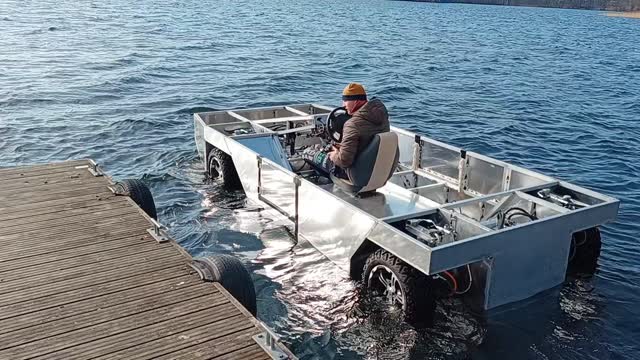 Mazurska amfibia 4x4 Pafnuce początki | Miłosz Parzych | Facebook