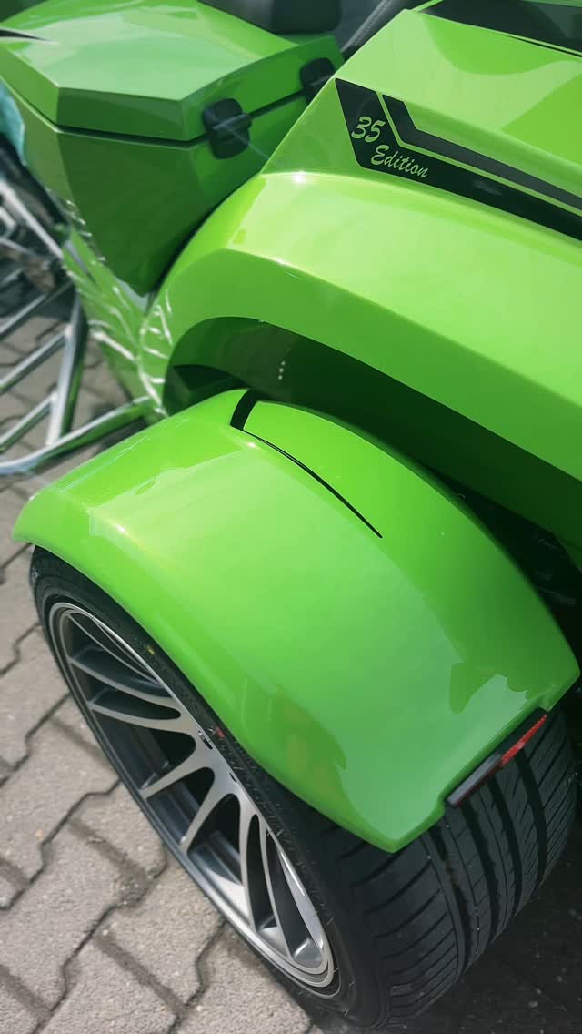 Snake Green – a bold, vibrant shade of green that embodies energy