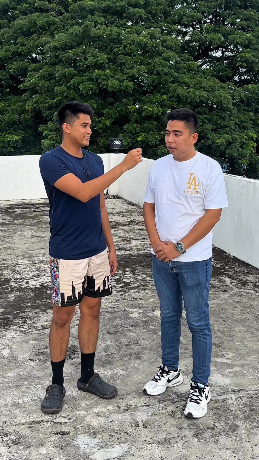 Sino ang pinakamabilis na rapper? | Ronel Sugay | Facebook