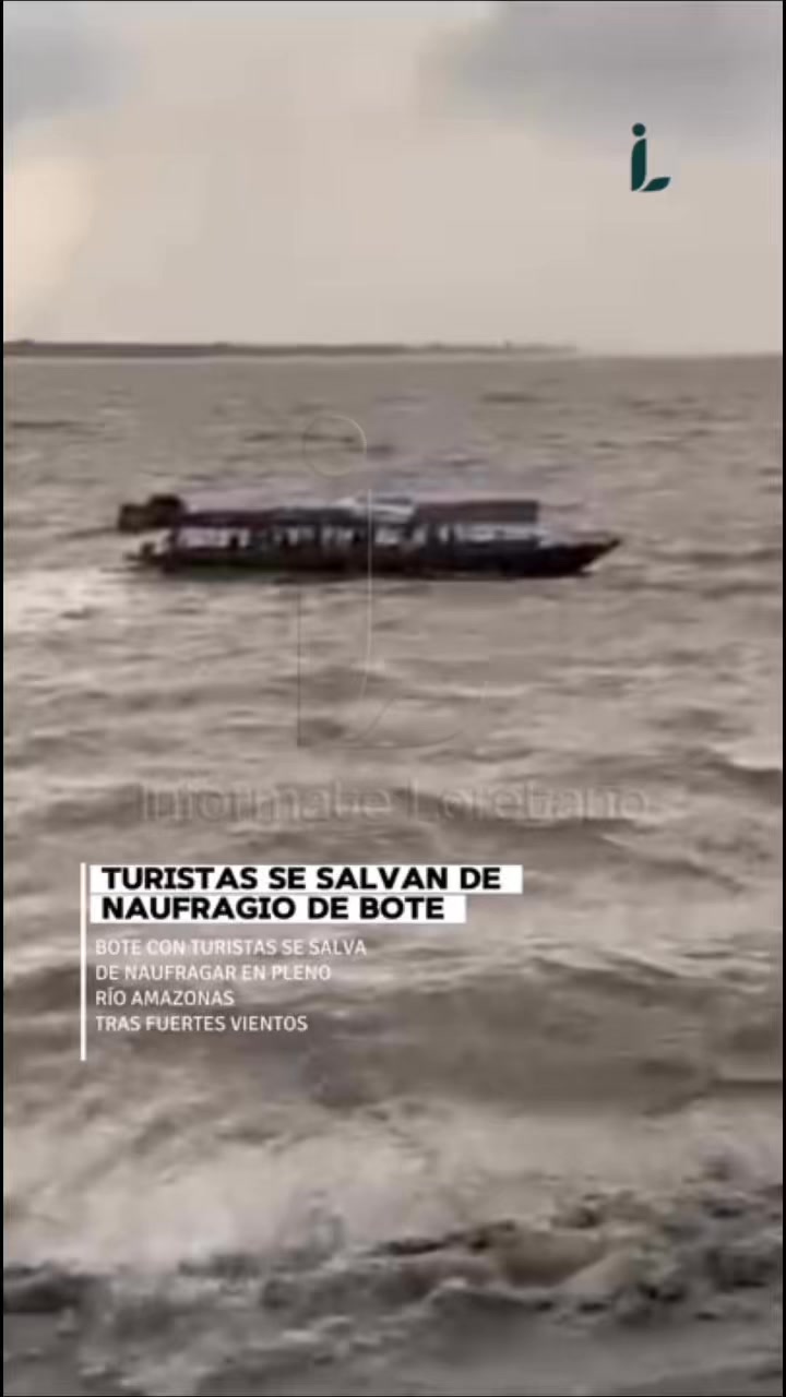 🟢🚨 #Iquitos | Un bote turístico estuvo a punto de hundirse en el río ...